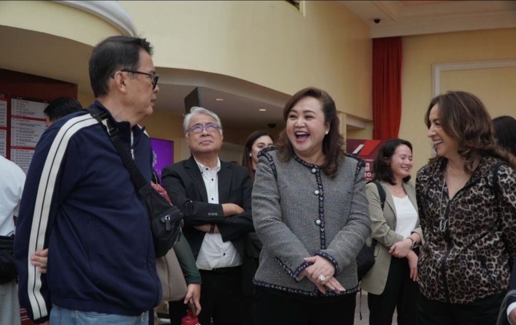 Go Negosyo founder Joey Concepcion and his wife, Marissa Concepcion, with Alice Eduardo, founder and CEO of Sta. Elena Construction & Development Corporation.
